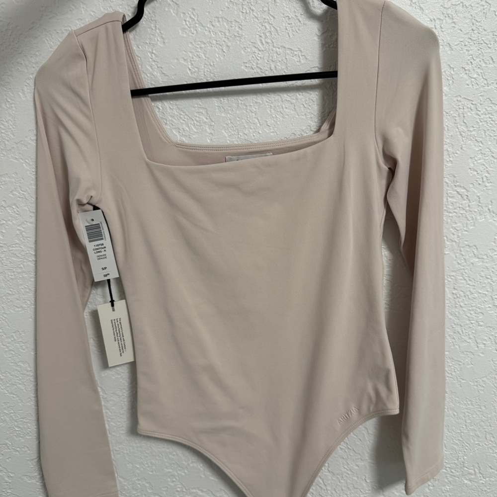 NWT Aritzia Contour Long Sleeve Bodysuit